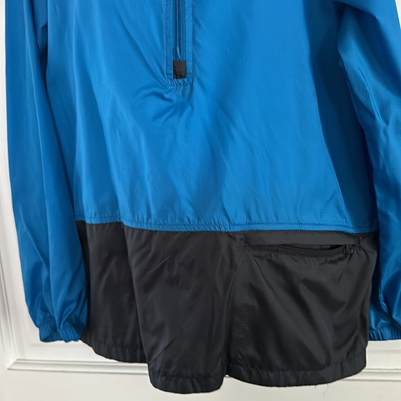 LLBean lightweight pullover jacket - Picture 3 of 8